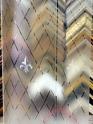 Алмазная грань на стекле