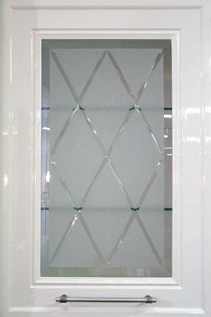 Алмазная грань на стекле