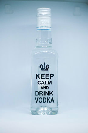 Лазерная гравировка на бутылках