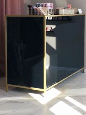 Черное стекло