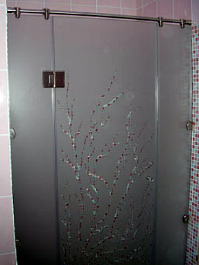 Стеклянная душевая кабина с матовым рисунком