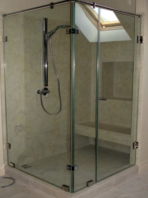 Стеклянные душевые кабины с матовым рисунком