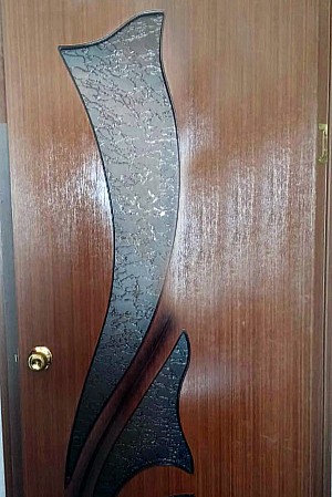 Фигурные стекла в межкомнатной двери 