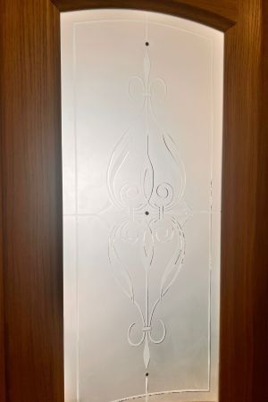 Стекло с матовым рисунком и фьюзингом