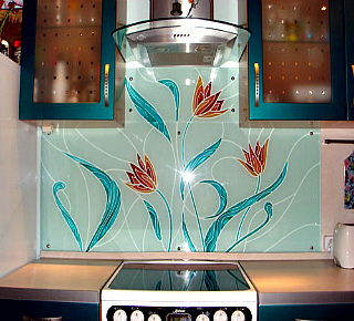 Стеклянные фартуки.