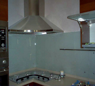 Фартук из матового стекла