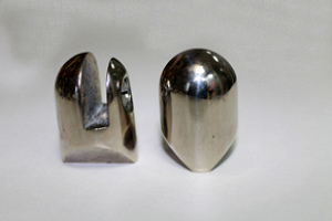 Полкодержатели для стеклянных полок.