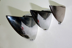 Полкодержатели для стеклянных полок.