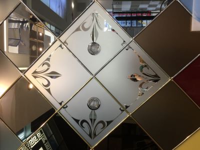 Пескоструйный матовый рисунок.