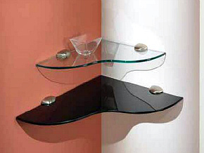 Стеклянные фигурные полки.