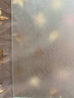 Узорчатое стекло Вулкан бесцветное