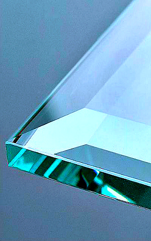 Стекло с фацетом