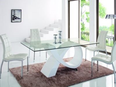 Стекло прозрачное, бесцветное