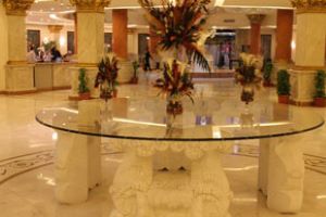 Стекло прозрачное, бесцветное