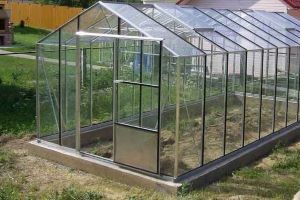 Стекло прозрачное, бесцветное