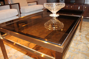 Стеклянная столешница с фацетом