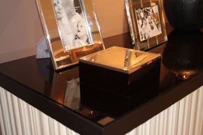 Бронзовая столешница на тумбу