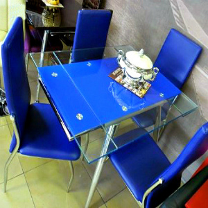 Цветные стеклянные столешницы.