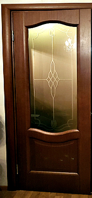 Замена стекла в межкомнатной двери