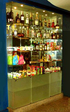 Эксклюзивная стеклянная витрина