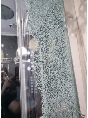 Закаленное стекло.